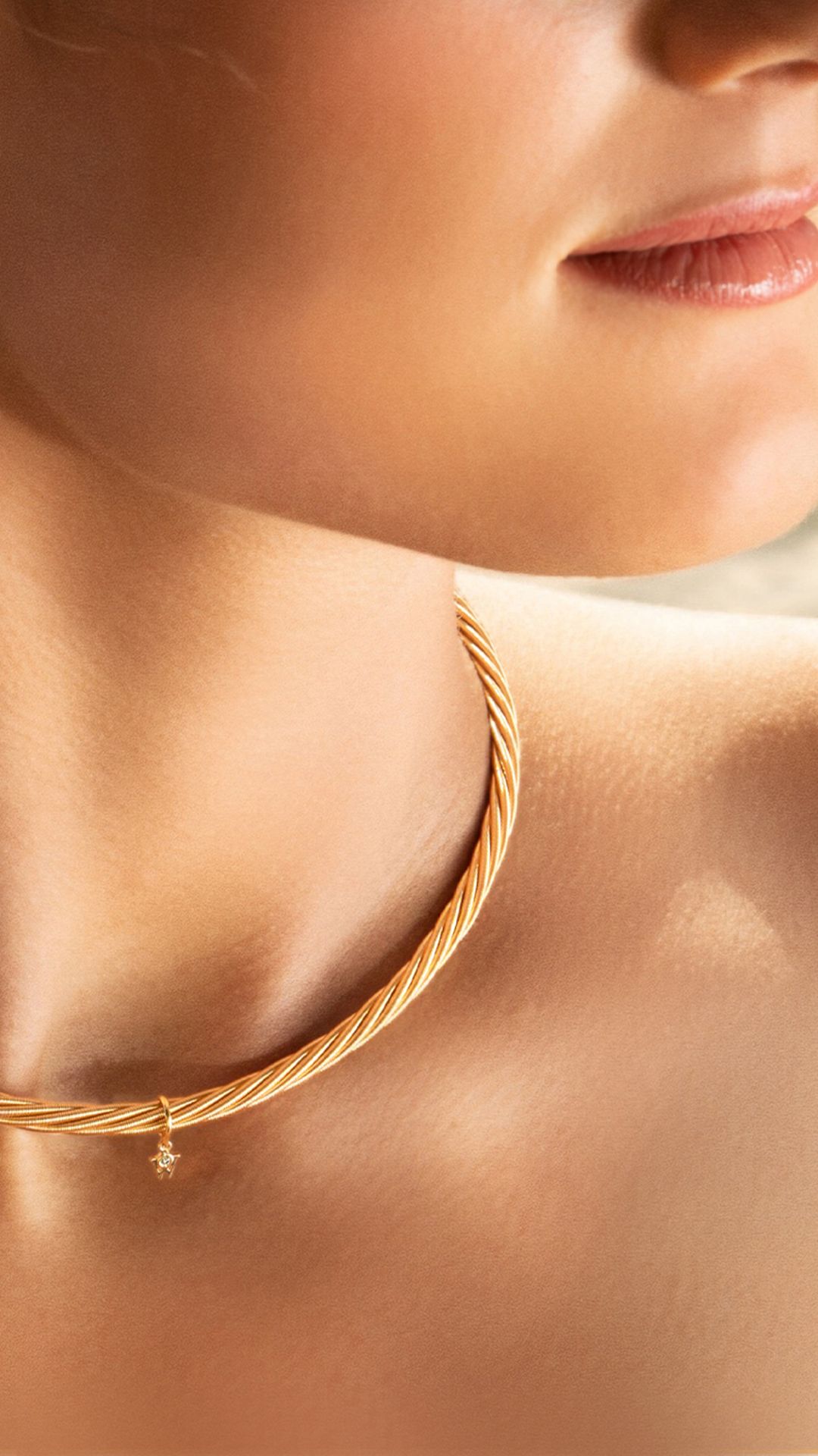 Collier de princesse porté