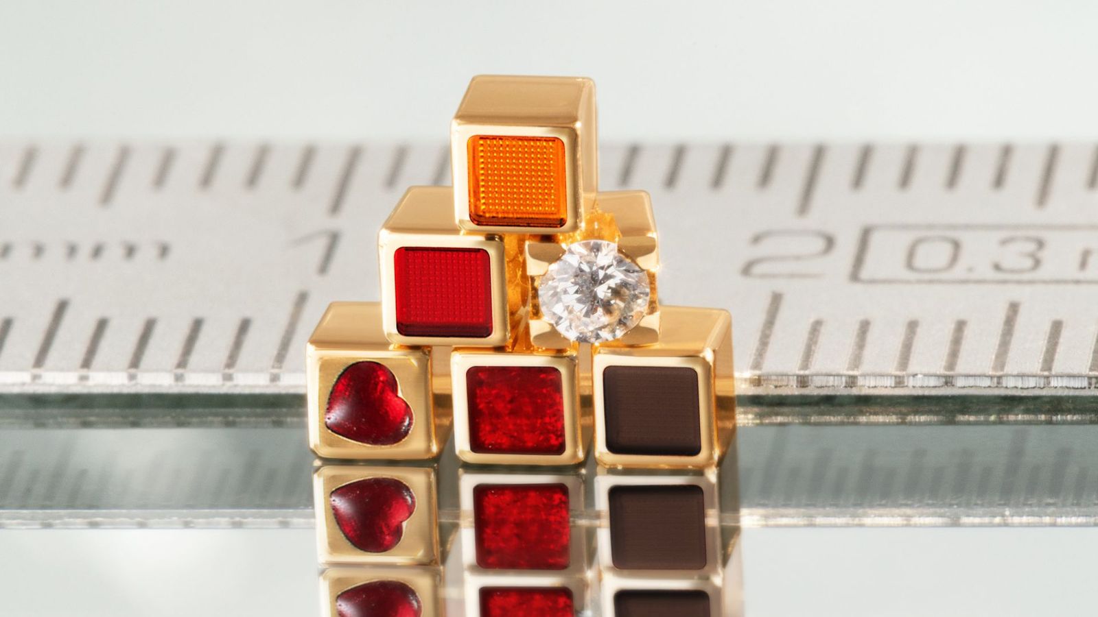 Die magischen Würfel mit roter Kaltemaille.