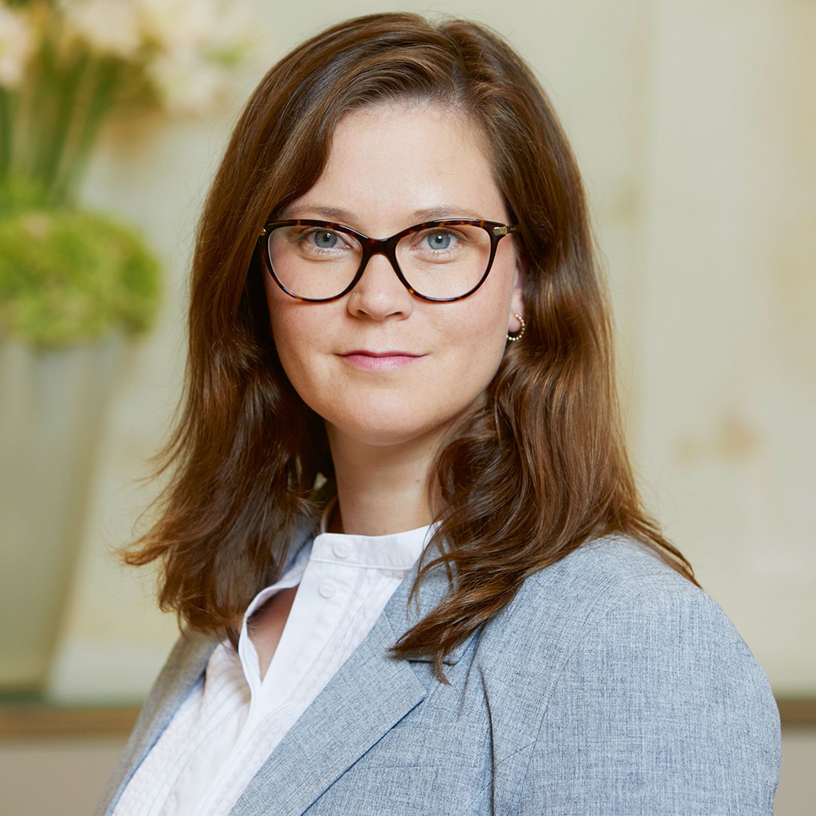Ihre Wellendorff-Botschafterin Helene Kjellmark bei Juwelier Stoess.