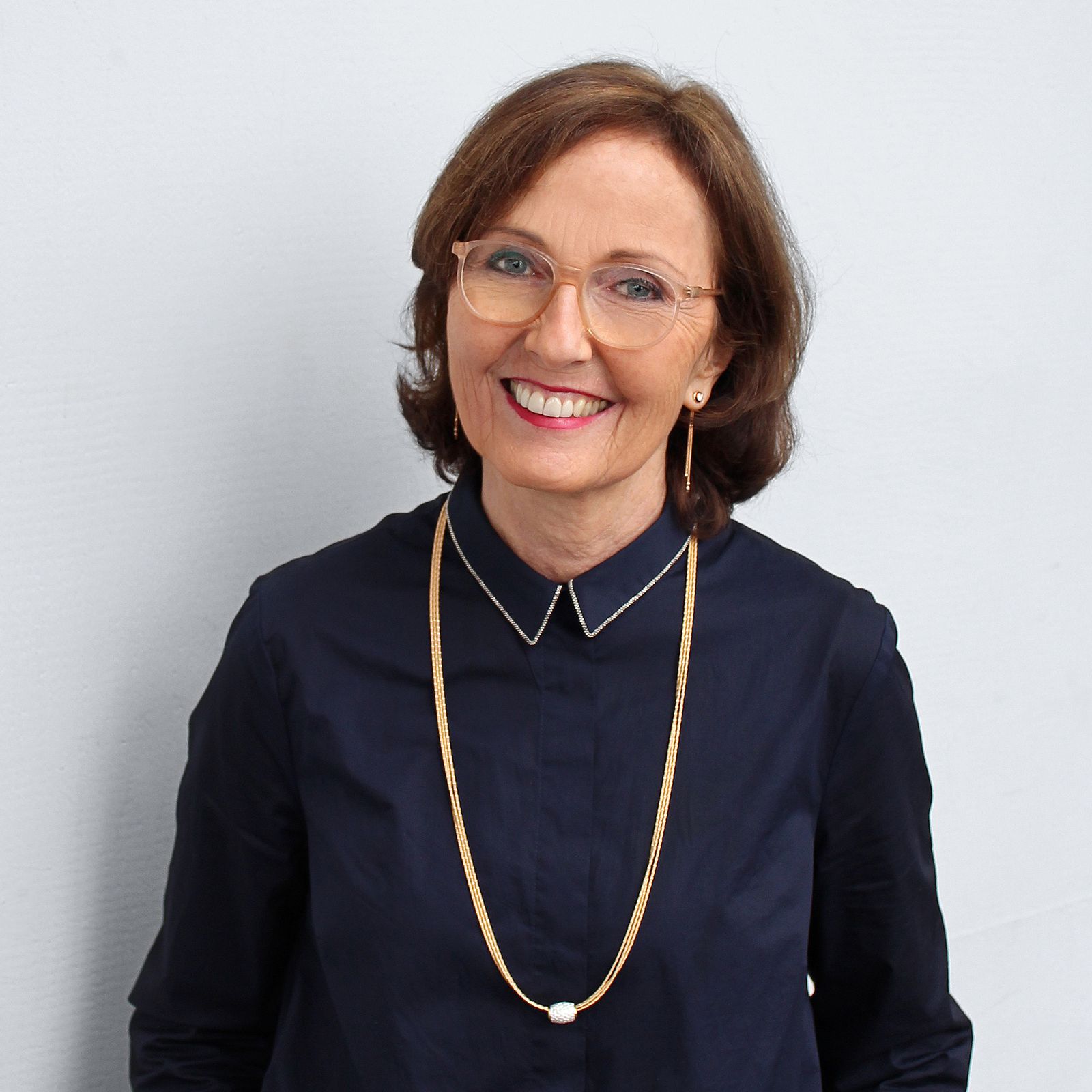 Die Wellendorff-Botschafterin Edith Adam berät Sie gerne.