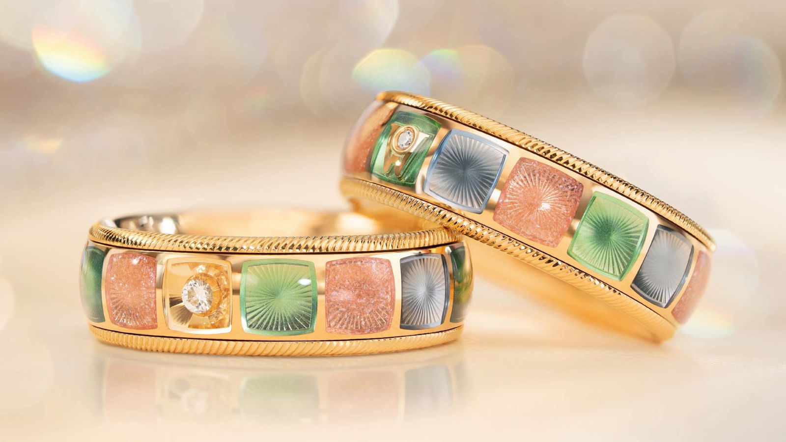 Wellendorff Geburtstagsring Meine Zeit 2026 – limitiert, handgefertigt in Gelbgold mit zarten Kaltemailletönen.