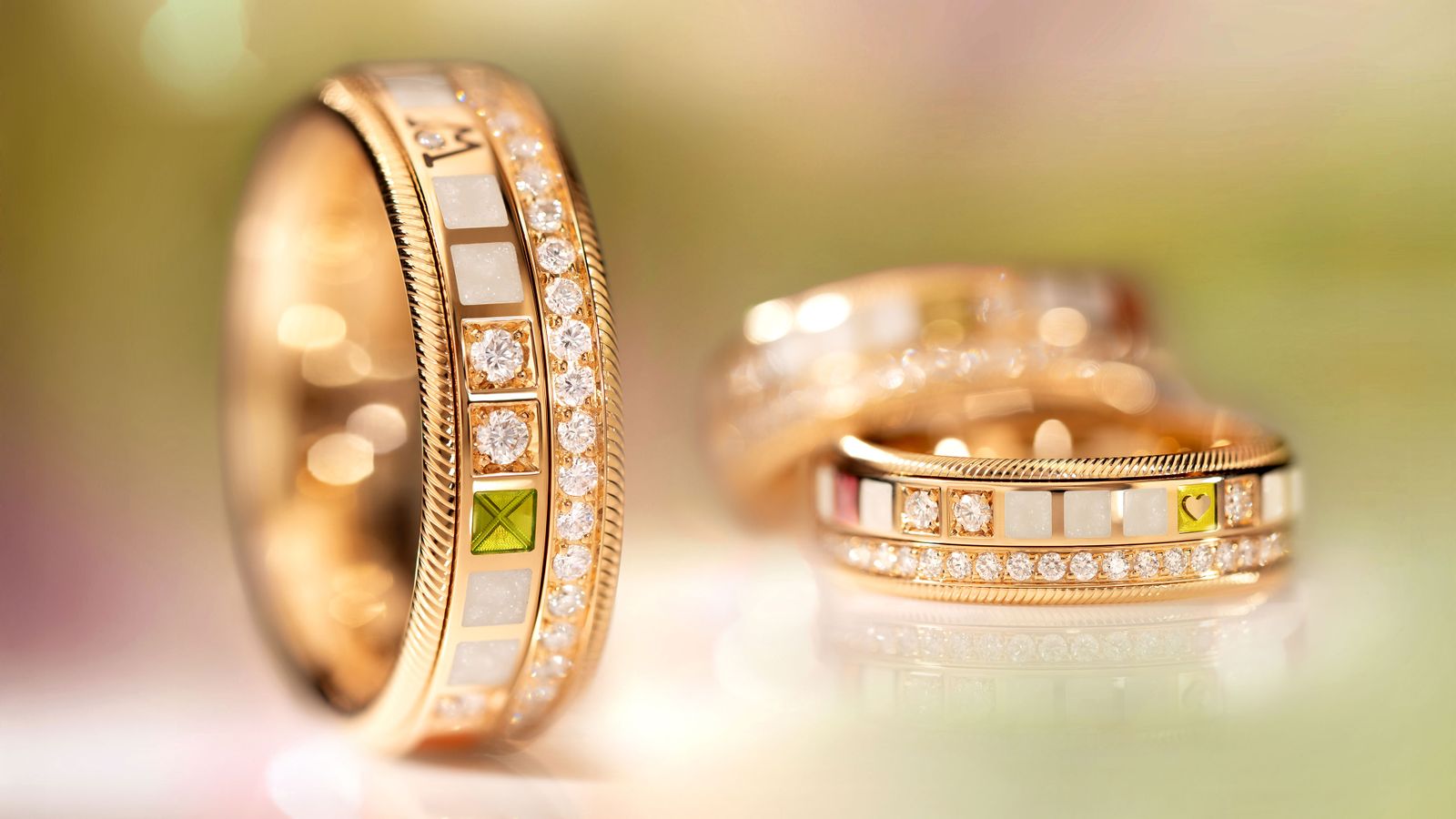 Wellendorff Ring POWER IN WHITE., stimmungsvolle Darstellung.