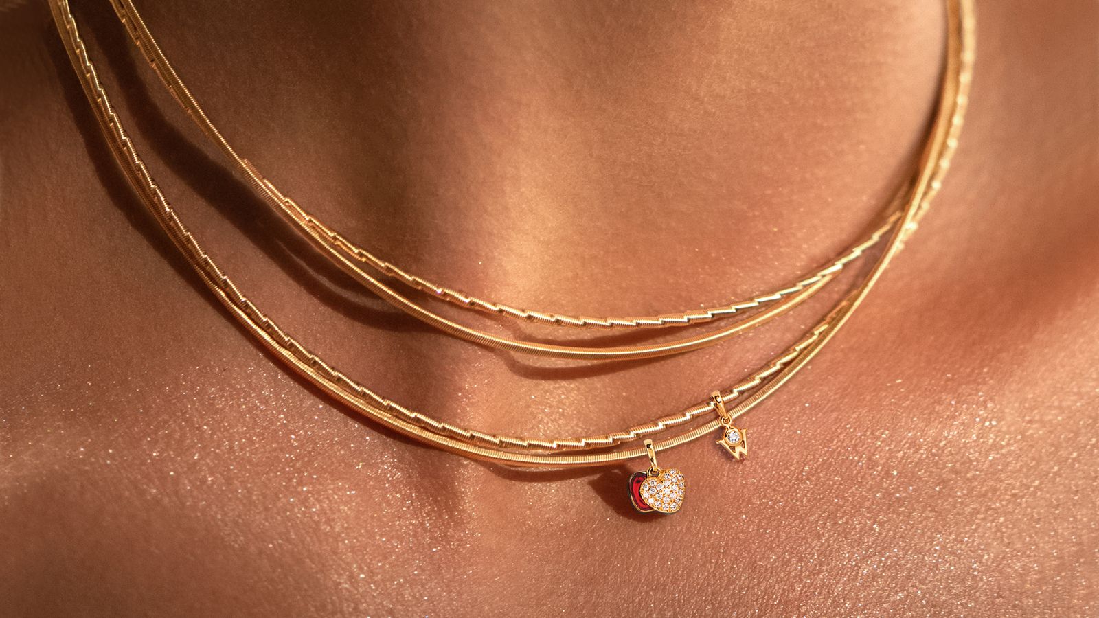 Collier Zweiklang Variete Gelbgold getragen
