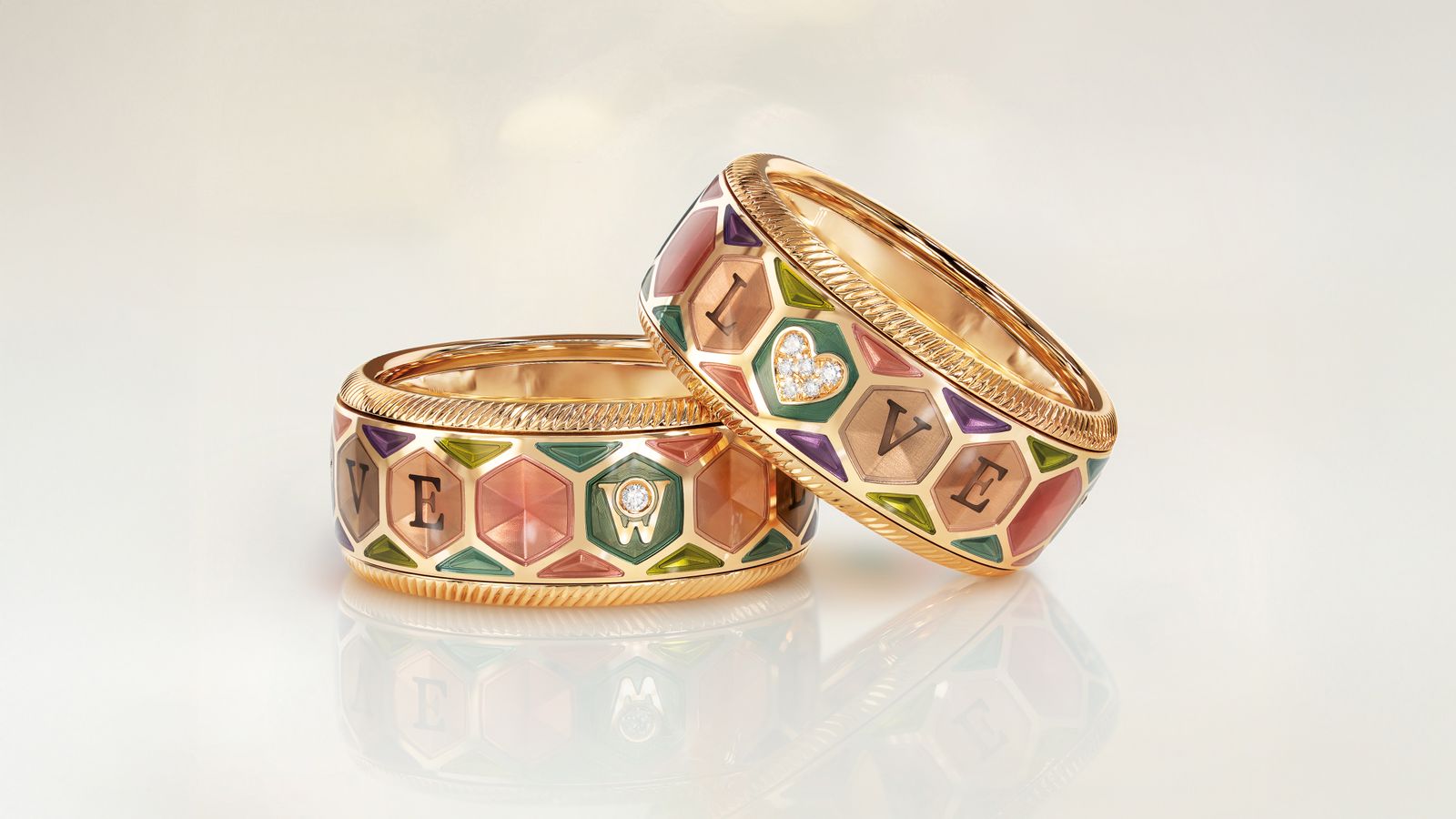 Limitierter Wellendorff Jahresring 2026 AUS LIEBE aus 18 Karat Gold mit neuen Kaltemaillefarben und funkelndem Brillantherz. Ein Meisterwerk für 226 Frauen weltweit.